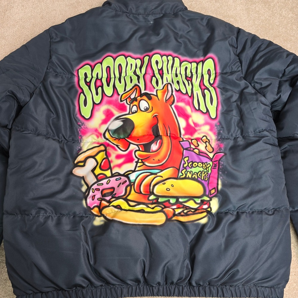 Mad Engine Scooby Doo Puffer Jacket Black Scooby Snacks Graphic‎ Print L